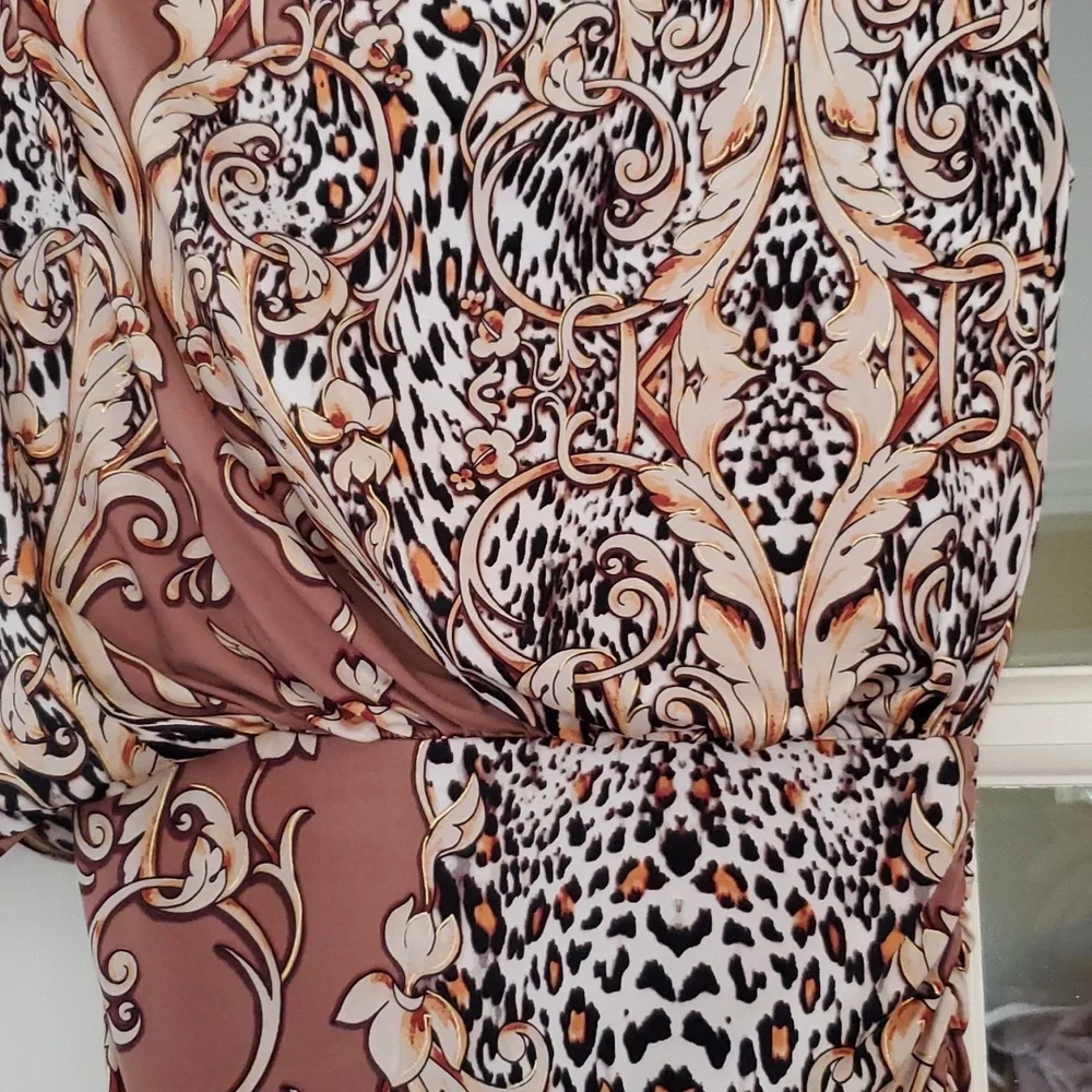 LEOPARD PRINT ROUCHED TUNIC TOP OR MINI DRESS - Picture 2 of 4